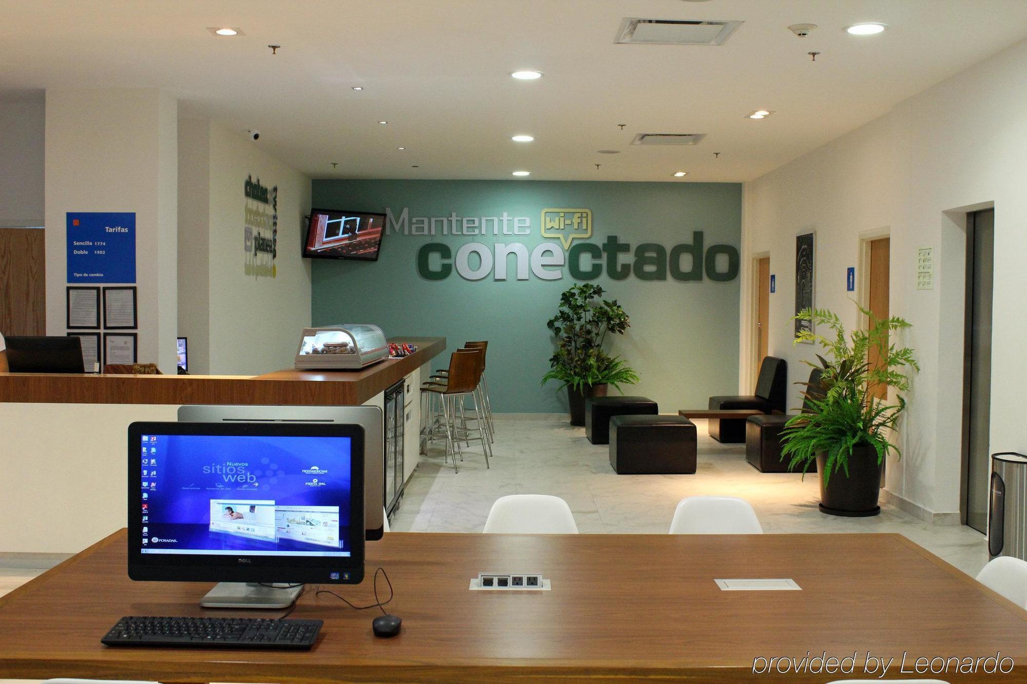 One Guadalajara Tapatio Hotel Tlaquepaque Интериор снимка