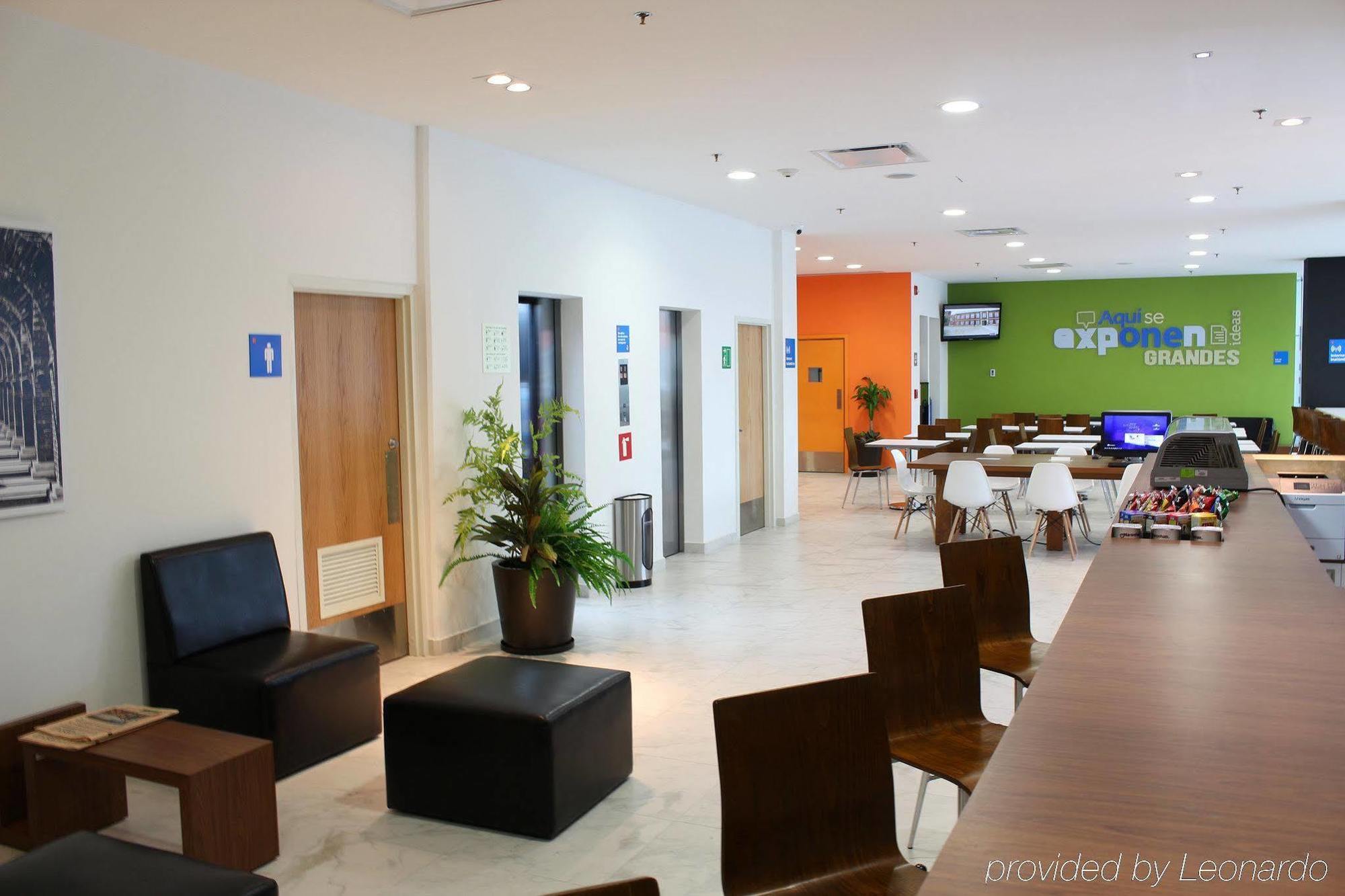 One Guadalajara Tapatio Hotel Tlaquepaque Интериор снимка