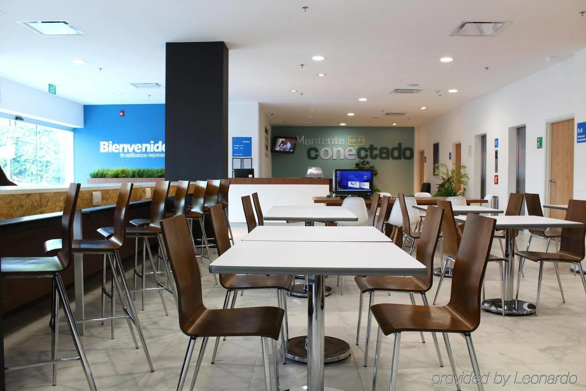 One Guadalajara Tapatio Hotel Tlaquepaque Ресторант снимка